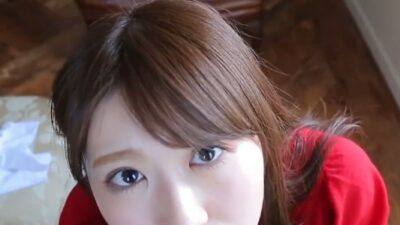 宮瀬咲彩 エッチな音を出しながらチュパチュパと疑似フェラ